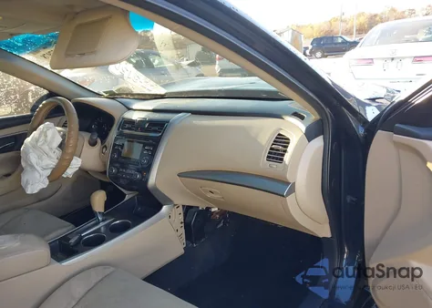 2015 Nissan Altima 2.5 Sv z USA, uszkodzony, nr VIN 1N4AL3AP2FC484890